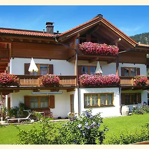 Bergwinkl Apartment